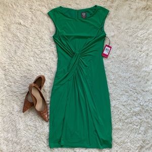 Vince Camuto cap sleeve ruched fitted green dress
